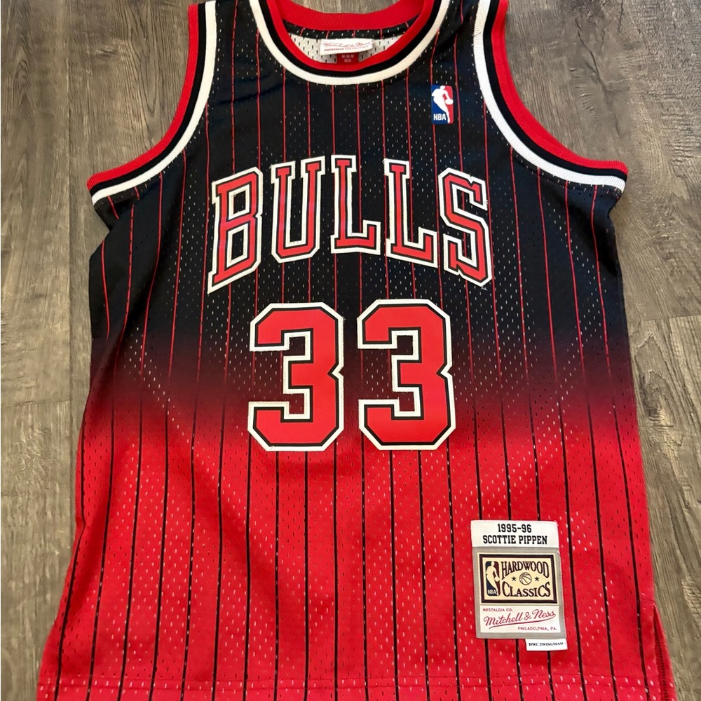 Mitchell & Ness Chicago Bulls Red and Black Scottie Pippen Jersey #33